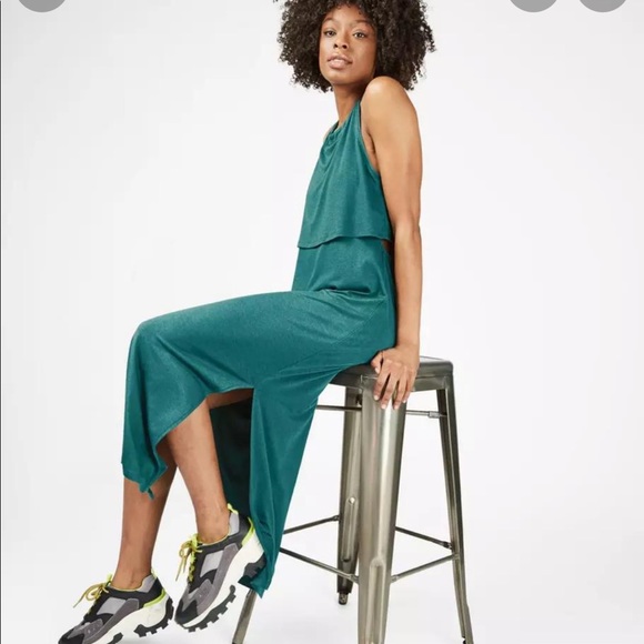 Sweaty Betty Holistic Dress in Beetle Green - Picture 2 of 7